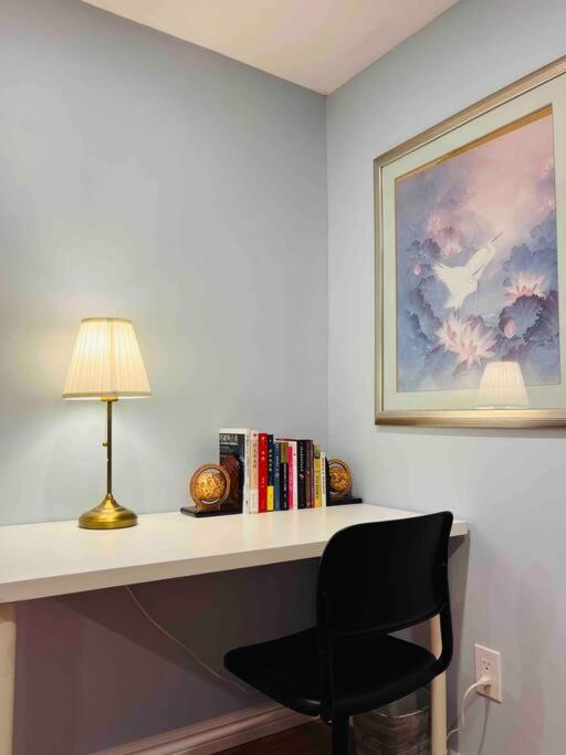 Emily'S Charming House Brossard Exterior foto