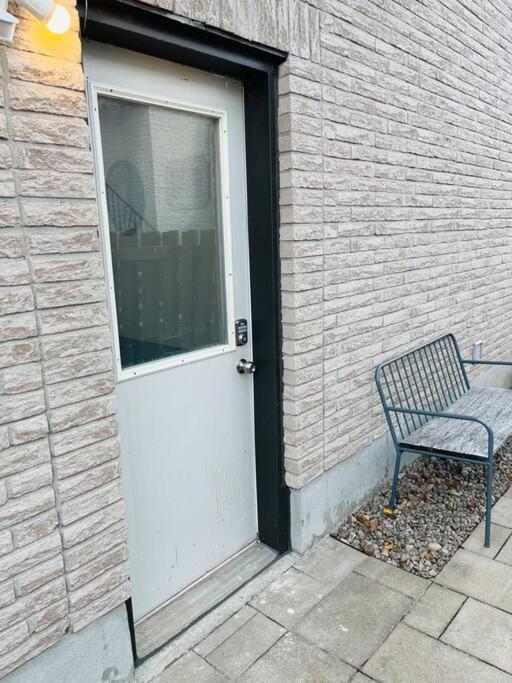 Emily'S Charming House Brossard Exterior foto